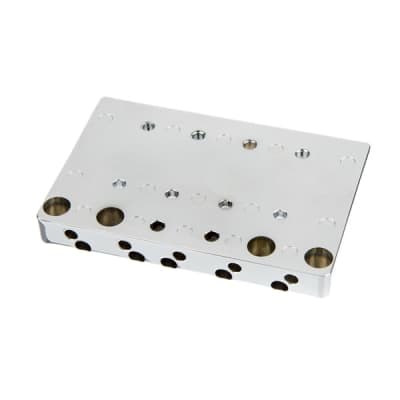 FENDER® HIMASS™ 5-STRING BASS WIDE BRIDGE ASSEMBLY WITH ZINC SADDLES 0994409000 image 2