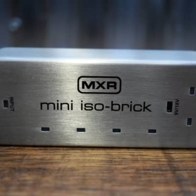 Dunlop MXR M239 Mini ISO Brick Pedalboard Effect Pedal Power Supply image 10