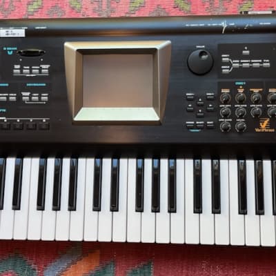 Roland V-Synth 61-Key Digital Synthesizer 2003 - 2007 - Black