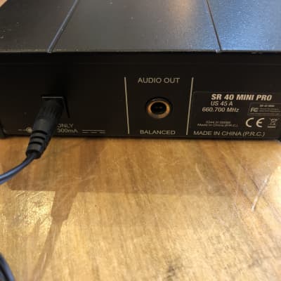 AKG SR 40 Mini Pro Stationary Receiver & PT 40 Wireless | Reverb