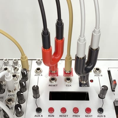 Stackable Mult Splitter [1 Red] work with 3.5mm mono patch cable for Eurorack module/Synth/Audio/CV image 1