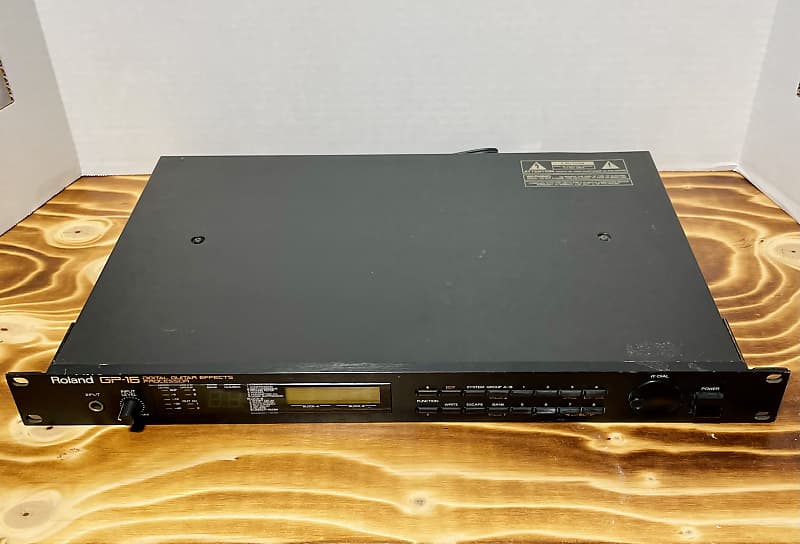 Roland GP-16 Digital Guitar Effects Processor | Reverb Canada