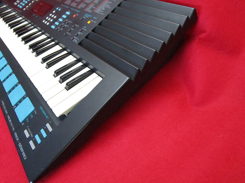 Yamaha PortaSound PSS-780 Synthesizer Keyboard TESTED FREE