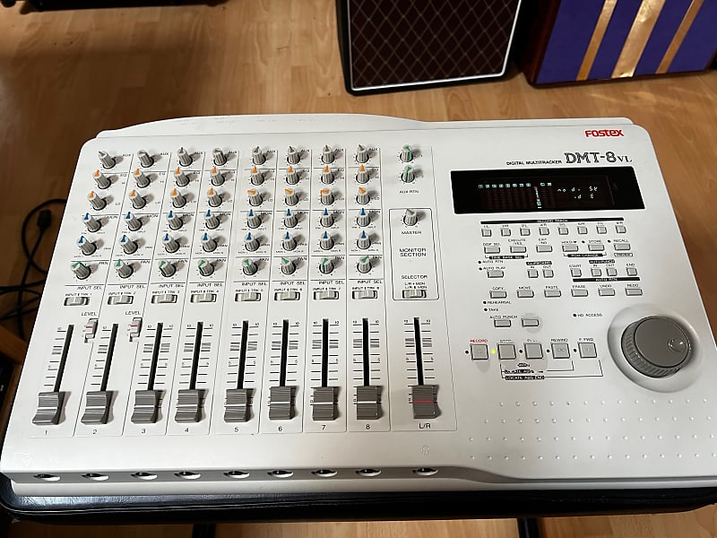 Fostex DMT8VL - 8 Track Digital Multitracker w/ Manual