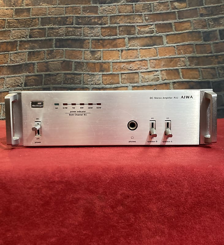 AIWA Stereo Amplifier P22