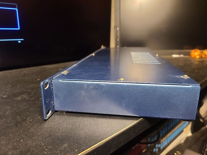 Palmer ADIG-LB アクティブDIボックス 1Uラックマウント Palmer ADIG-LB 8 Ohm Rackmount Load Box/ DI/ Cab Sim - Dark