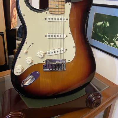 Fender Stratocaster American Deluxe 2006 - Sunburst lefty image 1