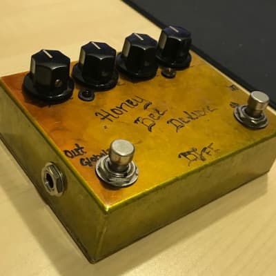 BJFE Honey Bee Deluxe Overdrive (4-Knob) | Reverb