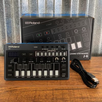 Roland J-6 J-6 AIRA Compact Chord Synthesizer Sequencer image 1