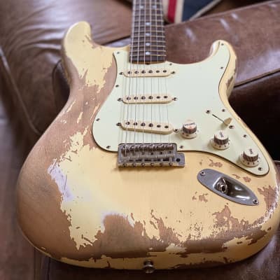 Fender Custom Shop NAMM Limited Big Head '60s Reissue Stratocaster Vintage White Super Heavy Relic image 6