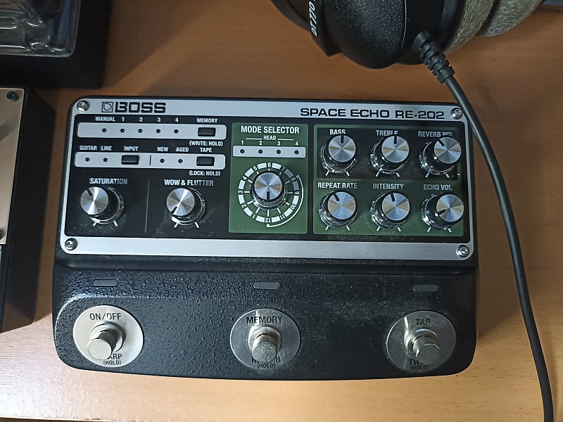 Boss RE-202 Space Echo