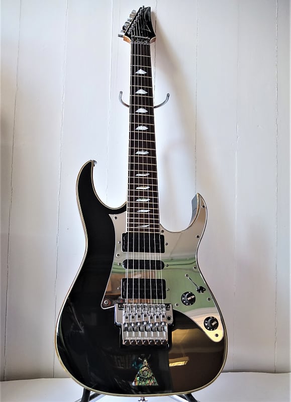 Ibanez Universe UV777P - Made in Japan - Steve Vai Signature