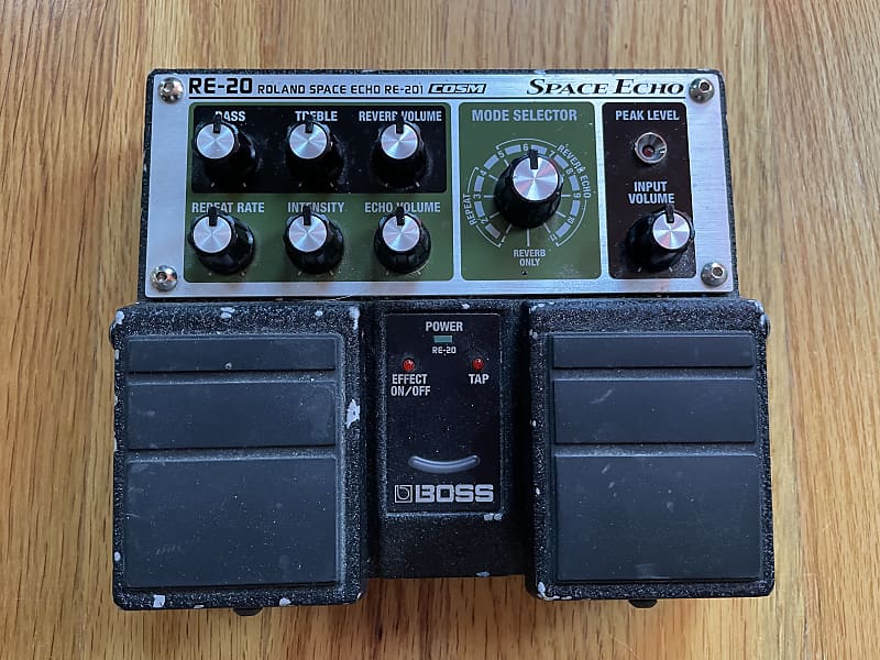 Boss RE-20 Space Echo