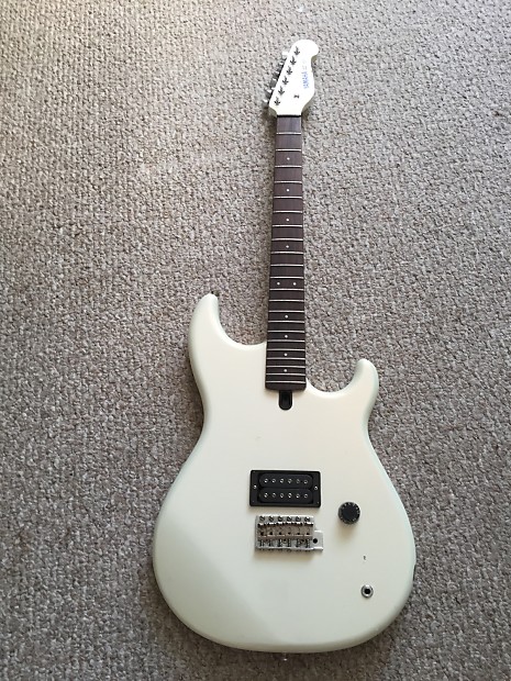 Yamaha se150 guitar discount