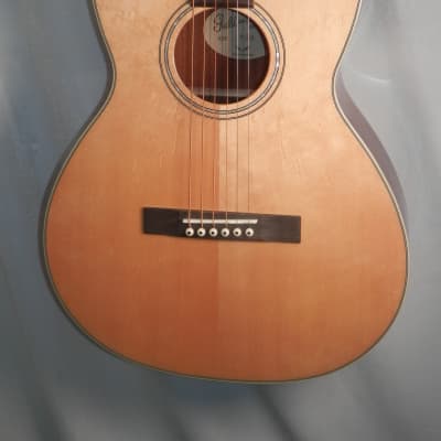 Guild P-240 Memoir 12 Fret Parlor acoustic guitar image 3