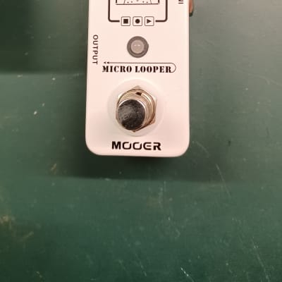 Mooer Mooer Micro Looper Pedal - white for sale