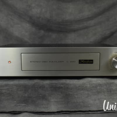 Accuphase C-220 Stereo Control Amplifier In Very Good Condition image 6