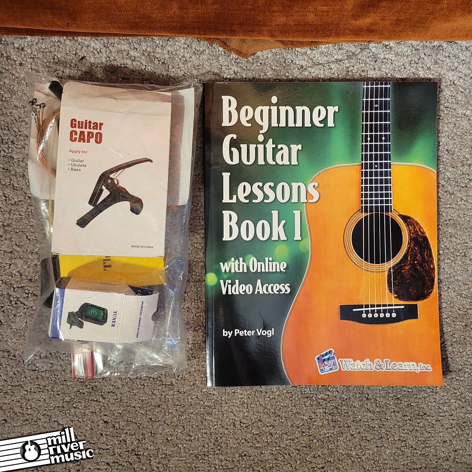 Unbranded Acoustic Guitar Beginner  Kit w/ Gig Bag, Acessories, and Lesson Book Used