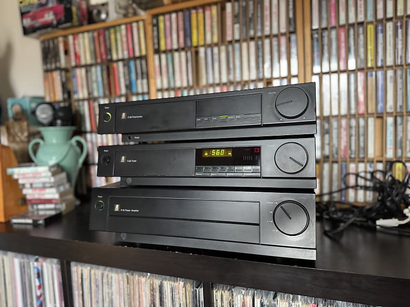 Acoustic Research C6, T4 &amp; P10 Pre Amp, Tuner and Power Amp 1980s - Black  			