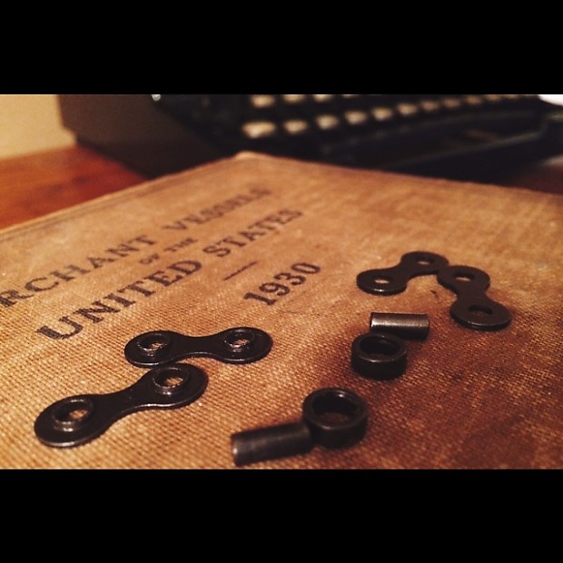 Steven's Bike Chain Pedal Mounting Method for Pedalboard Reverb