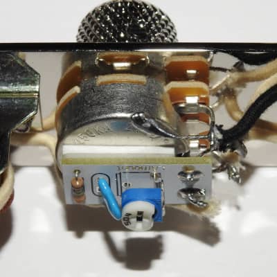 Telecaster Loaded Nickel Control Plate, Gotoh Nickel Dome Knobs, Oak Grigsby Switch, Mojotone CTS Pots, Switchcraft Jack, Dark Moon Oil Filled Tone Cap and Adjustable Treble Bleed Circuit! image 9