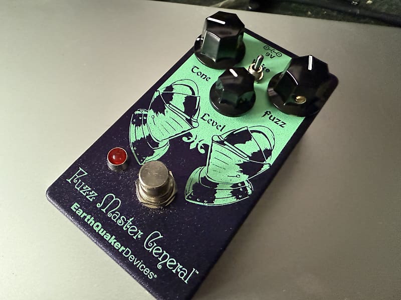 EarthQuaker Devices Fuzz Master General Octave Fuzz Blaster