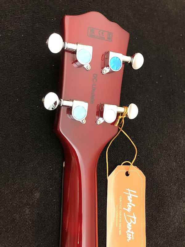 Harley benton online dc ukulele