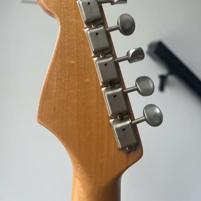 Fender American Vintage '57 Stratocaster 1990s - Relic Blue image 14