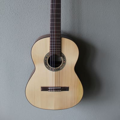 Used Kremona Rosa Morena RM Nylon String Flamenco Guitar with Gig Bag for sale