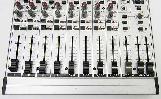 Behringer Eurorack MX 1604 | Reverb