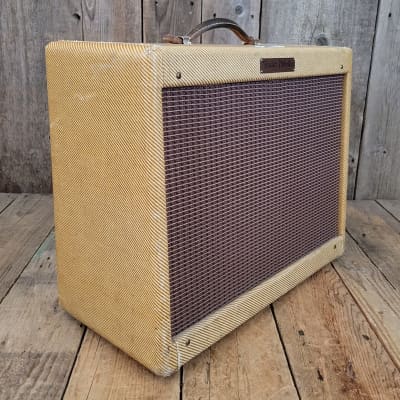 Fender Stratocaster Sunburst and Tweed Vibrolux 5F11 Amplifier One Owner Vintage 1957 image 15
