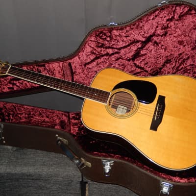 MADE IN JAPAN 1976 - RIDER R600 - ABSOLUTELY AMAZING - MARTIN D28 STYLE - ACOUSTIC GUITAR for sale