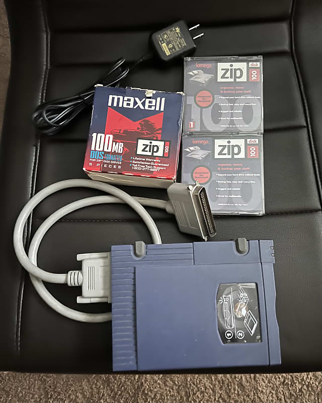 Iomega Zip Drive 100 SCSI Z100S2 w/ 7 new 100mb disks & Reverb