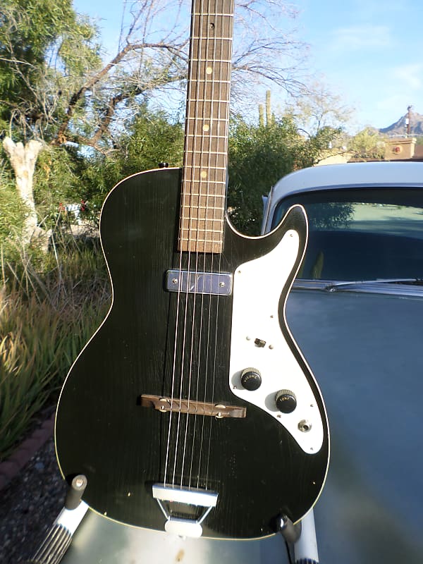 Alden H-45 Stratotone 1963  Tuxedo Black, (Kennedy Assassination Guitar) image 1