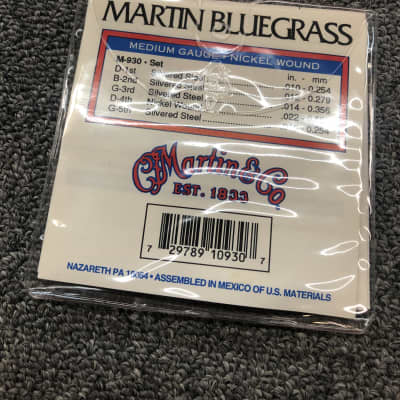 Vintage box of  Martin M930 Bluegrass Banjo Strings - Medium image 4