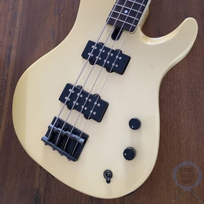Yamaha RBX 550 Bass-Mid 90's- Pearl White | Reverb