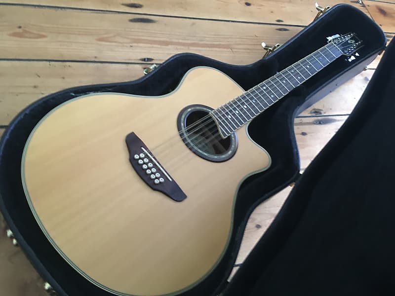 Yamaha APX 8-12A 12 String Electro Acoustic Guitar + Hard Case | Reverb  España