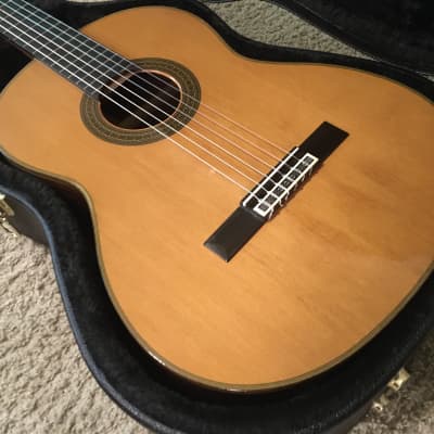 Yamaha  C-300 concert classical guitar  1970s Solid Spruce and rosewood back and sides image 6