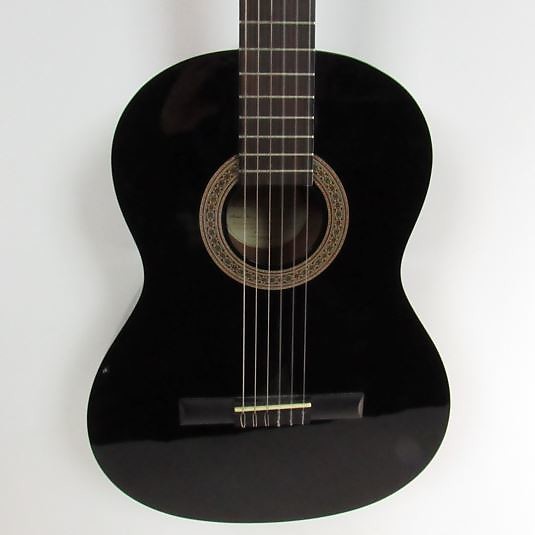 Lucero lc100 store classical guitar black