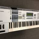 Yamaha Motif ES6 61 key workstation synthesizer
