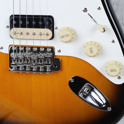 Fender JV Modified '50s Stratocaster HSS Electric Guitar Sunburst with Gig Bag image 5