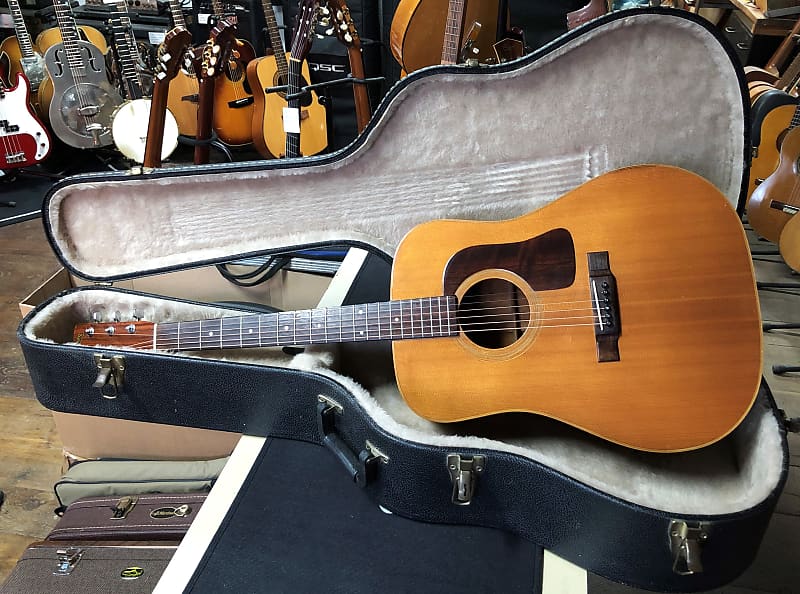 Rare Washburn D 60SW Timber ridge de 1980 tout massif Epicea et Ovangkol fabriquee au Japon par les ateliers Yamaki Daion