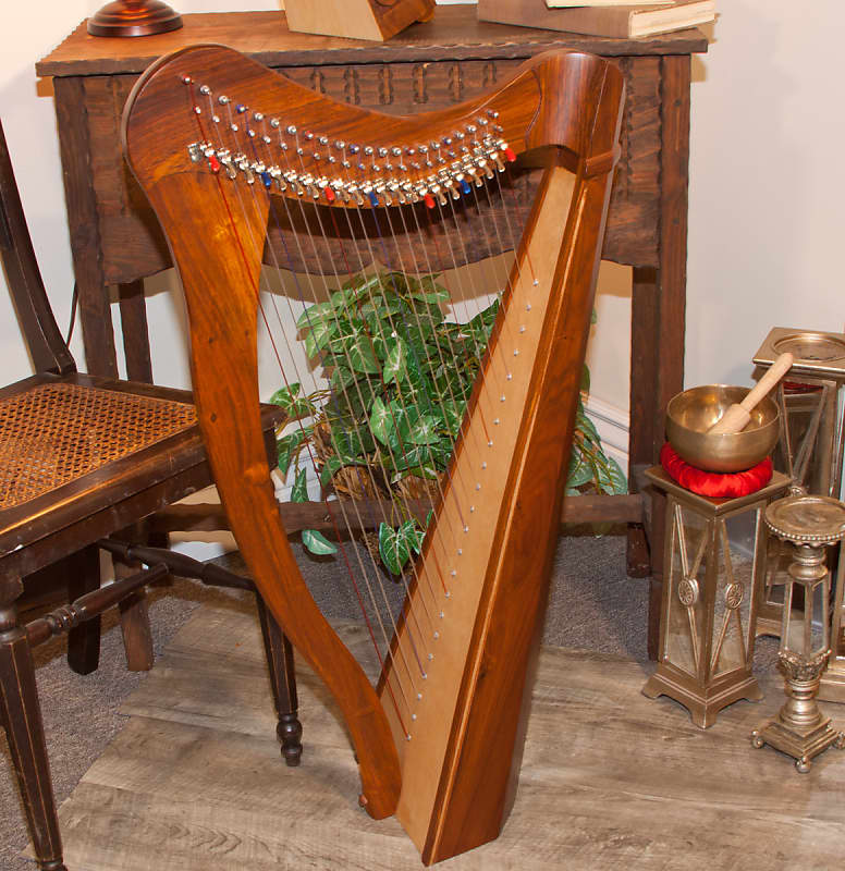 lone-wolf-harp-reverb-pedal.jpg