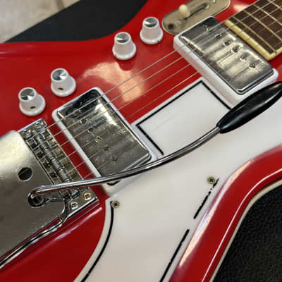 1965 Airline JB Hutto Res-O-Glass Red Res-O-Glass with tremolo image 4