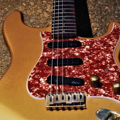 Wallace Stratocaster 1999 Shoreline Gold Metallic. Handmade by David Wallace of Nashville. All Tone. image 19
