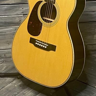 Martin Left Handed 000-28 Standard Series Acoustic Guitar image 4