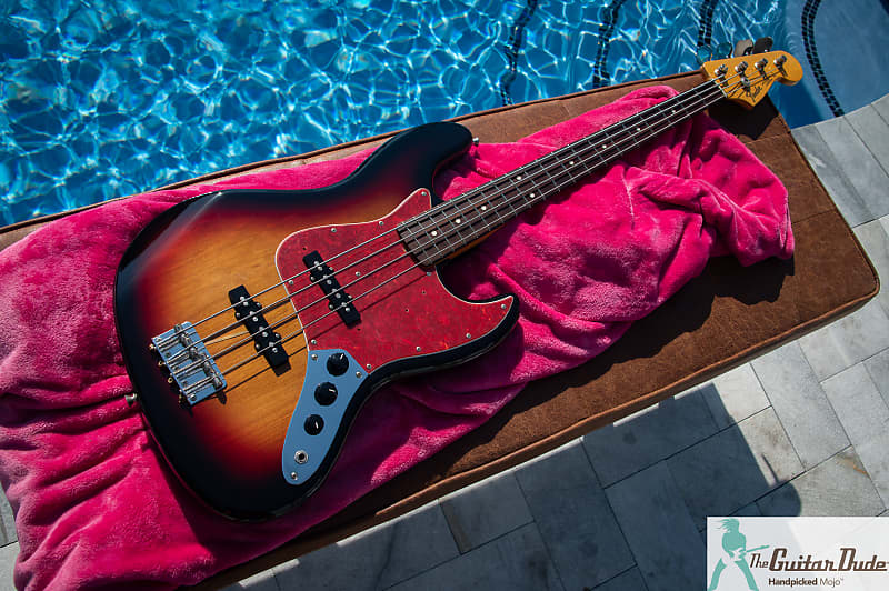 Used Fender American Vintage '62 Jazz Bass Sunburst 1996 | eBay