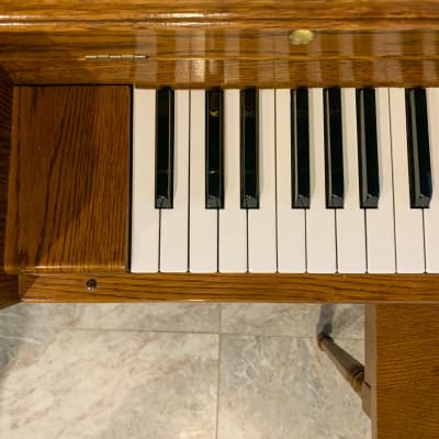 Sojin Model 4346 42" Satin Oak Console Piano c1988 #111289 image 6
