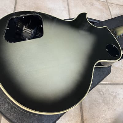 1981 Gibson USA Les Paul Custom Silverburst w case - Excellent image 6