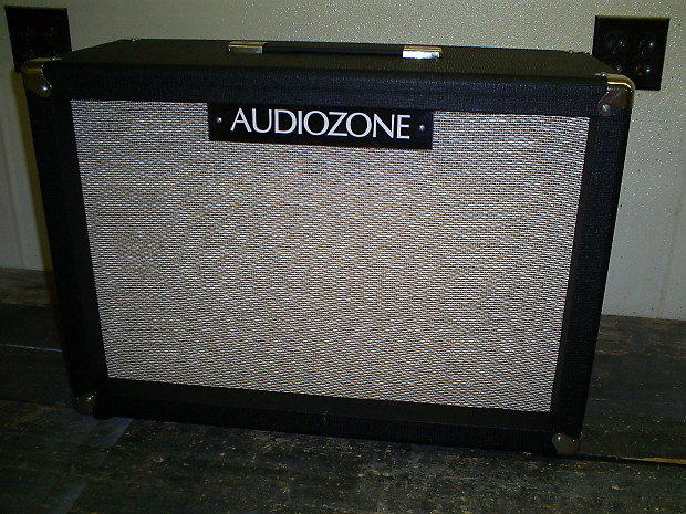 AUDIOZONE  m-47, 2x10 speaker cabinet with jensen mod 10/35 image 1